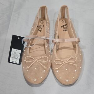 Art Class Women's Pearl-Embellished Tan Flats - Size 5